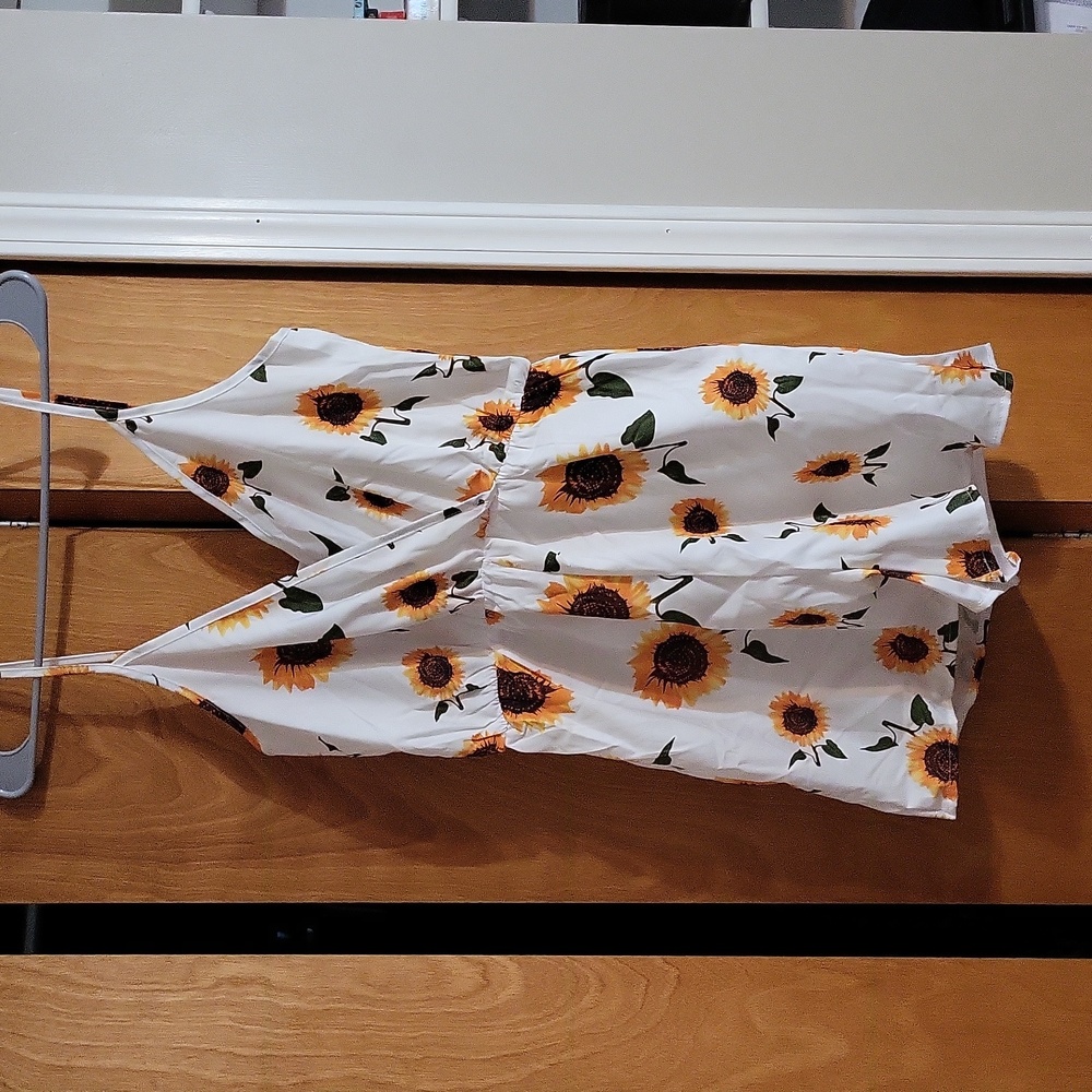 Sunflower Romper One Piece NWT Shein Size Xs